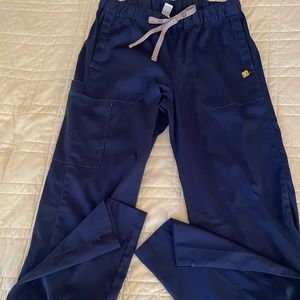Wonderwink navy blue scrubs
